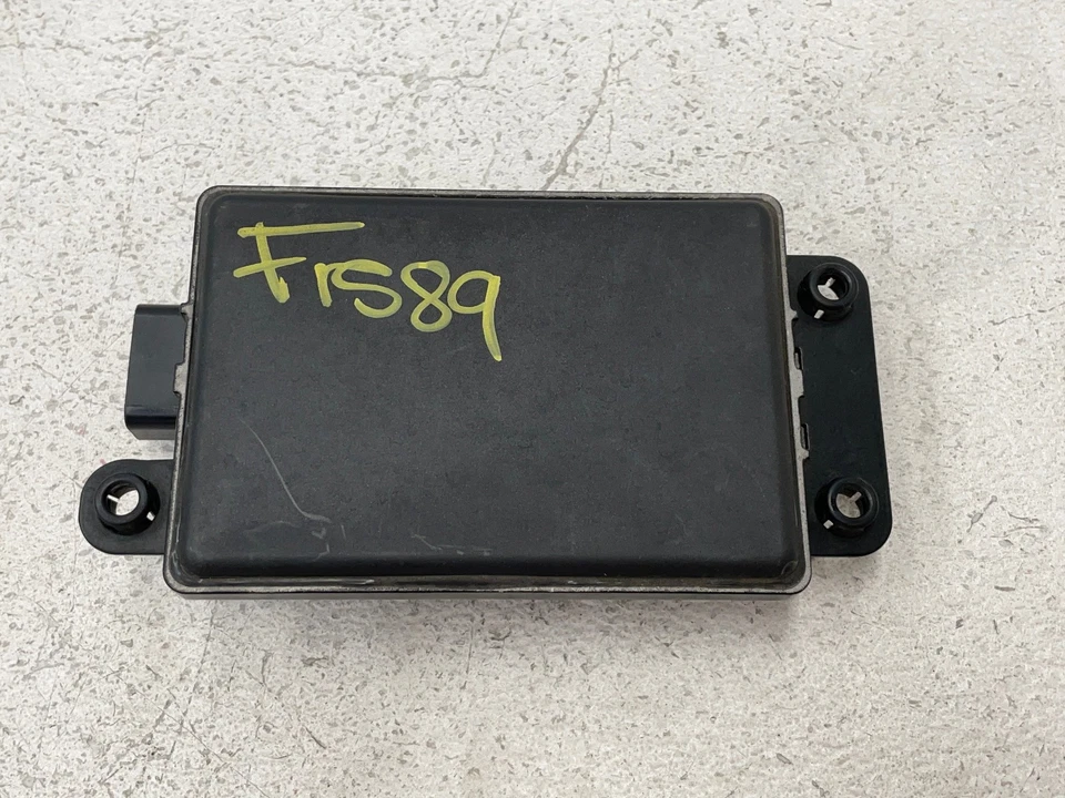 2017-2020 Lincoln Continental Adaptvie Cruise Control Radar Module 1589 OEM - Image 4 of 4