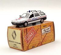 Renault 21 Nevada Break Polizei 1989 1:43 Norev Hachette Modell