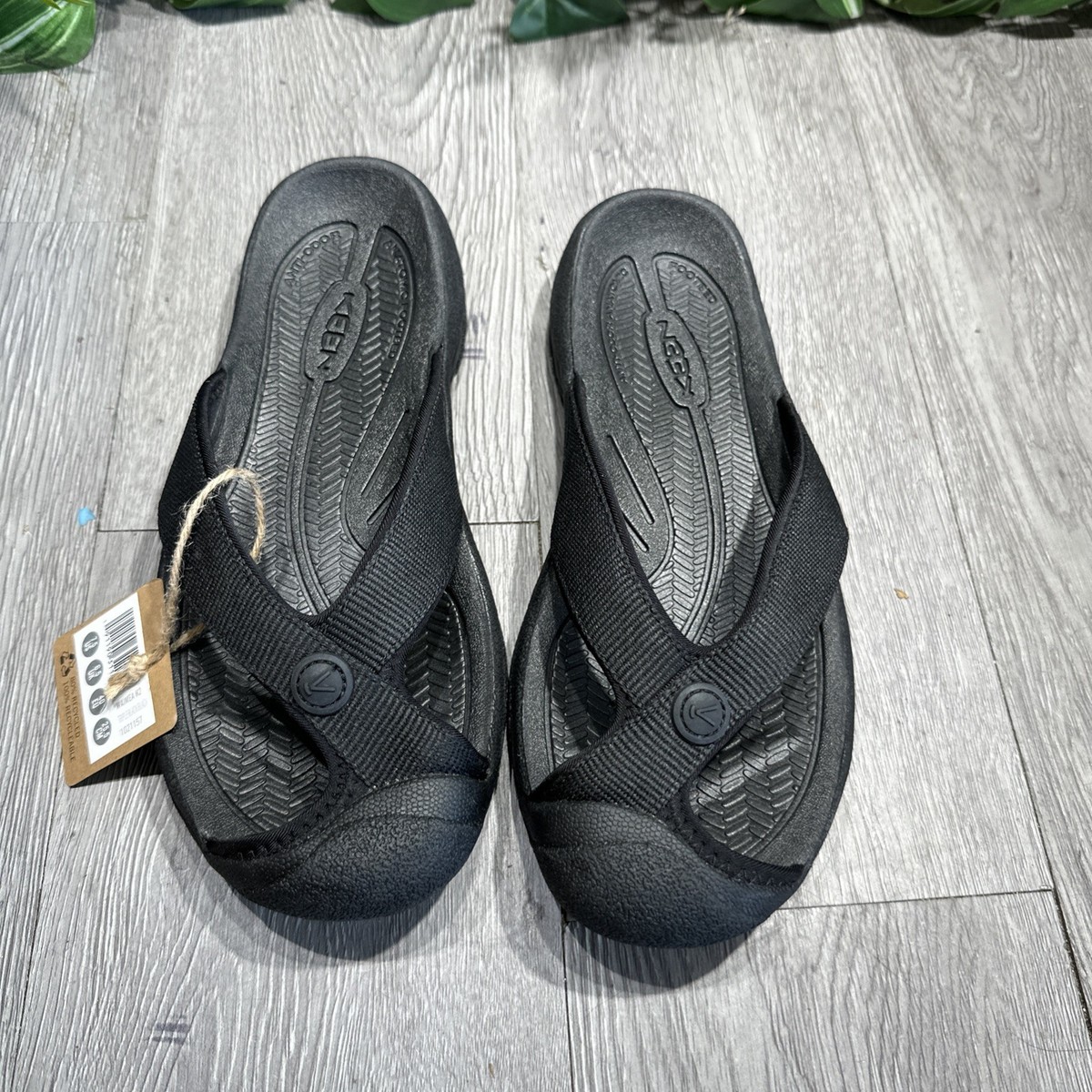 KEEN Men's Waimea H2 Toe Protecting Flip-Flops Size 7.5 / Women 9