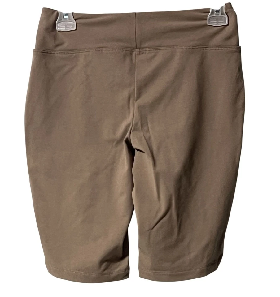 Bermudas regulares Wicked by Women with Control con aberturas laterales Driftwood XXS Foto 3 de 4