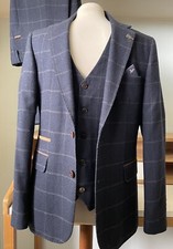 Fratelli Uniti 3 piece suit, Jacket 38R, trousers 30R, Brand New