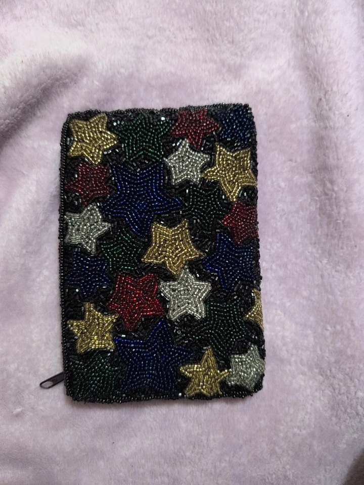 Neiman Marcus Black And Rainbow Beaded Star Zip Up Pouch — 第 2/2 张图片