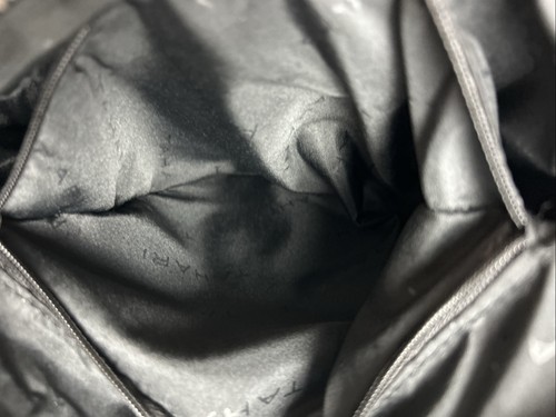 Bolso Bandolera Tahari Pequeño Peltre Plata Guijarro Imitación Cuero Ajustable Correa - Imagen 8 de 9