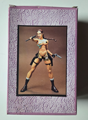 Lara Croft Tombraider ''Nude Raider''  1/8  7 Teile Resin in OVP vintage 1990