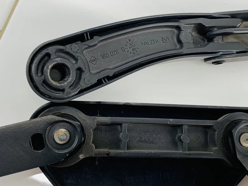 09-11 MERCEDES BENZ SLK300 RIGHT & LEFT SIDE WINDSHIELD WIPER ARM SET OF 2 OEM - Image 4 of 4