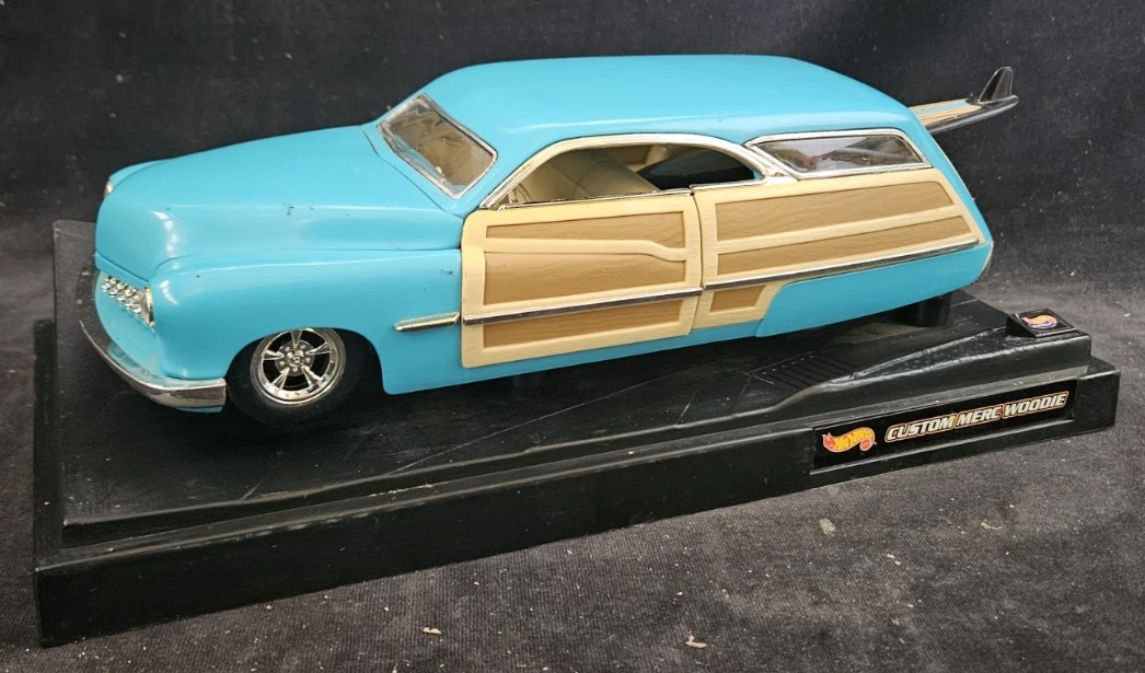 Hot Wheels 14E Convention Annuelle - 1950 Mercury Woodie - 1/18 - PURPLE FLAMED