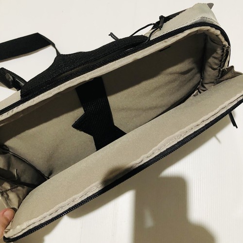 Grey Laptop Tablet Bag 10inch 11.6inch Tucano new with tags - 第 7/7 張圖片