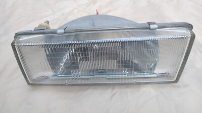 カヨ 1985-1988 Toyota Cressida Right Passenger Headlight Assembly