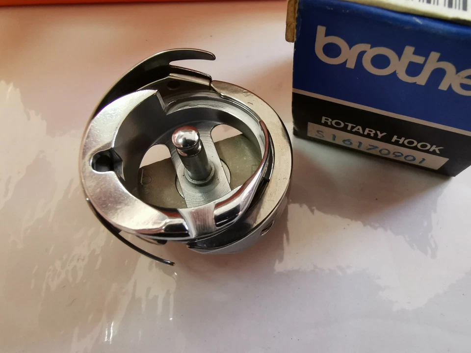 Gancho giratorio genuino Brother S16170-901 Foto 2 de 2