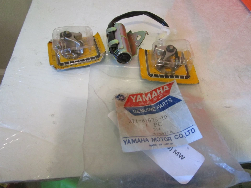 Juego de puntos y condensador Yamaha 73-74 TX500 75-78 XS500 371-81621-10 /371-81622-10 Foto 2 de 3