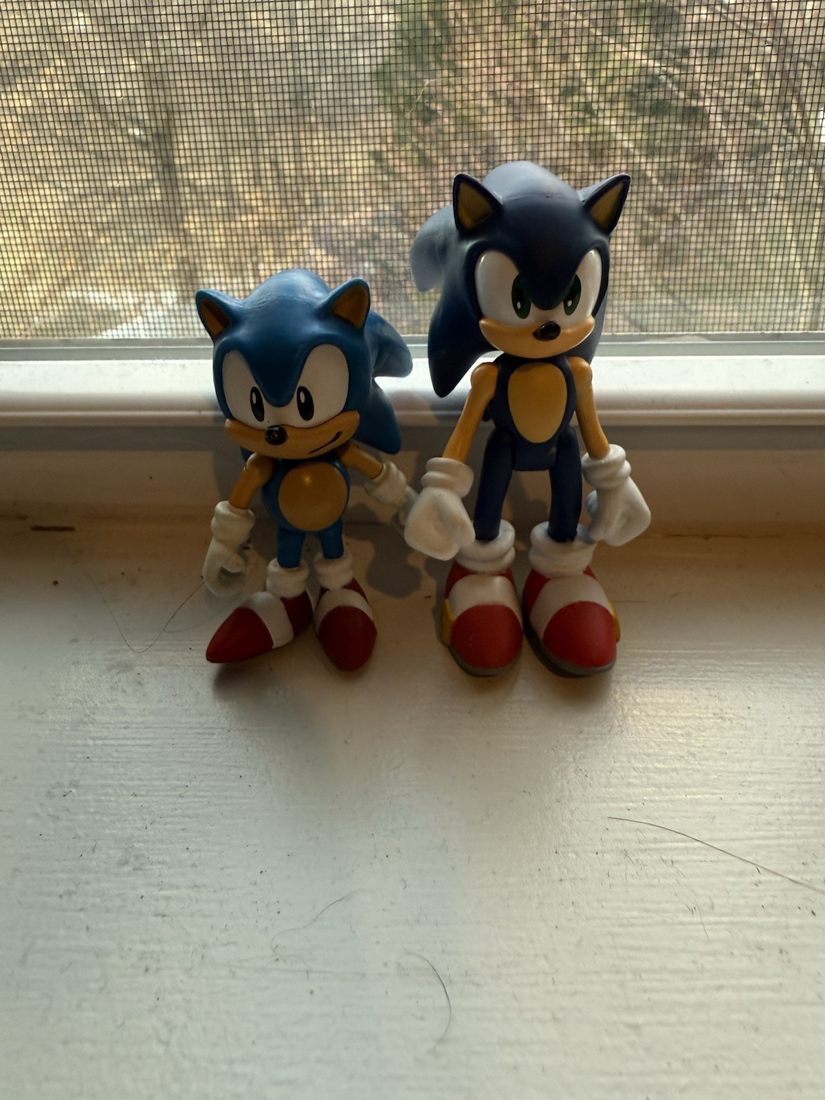 Tomy 2017 Classic Sonic The Hedgehog and Modern Sonic The He