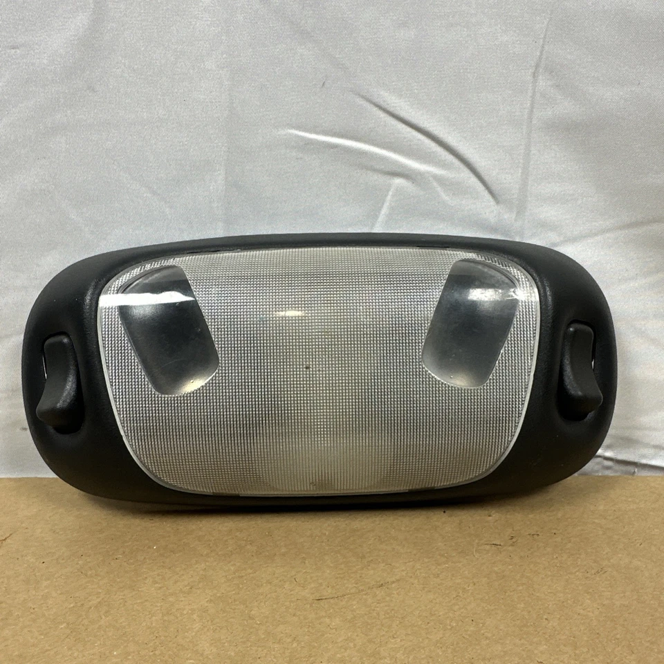 97-04 Ford F250 Dome Light Super Duty F-150 F-250 F-350 Excursion Black OEM - Image 2 of 4