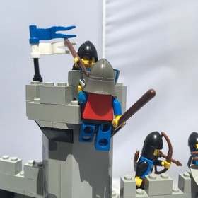 Castle LEGO Black Falcons Battering Ram (6062)