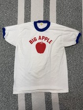 T-shirt vintage Big Apple Ringer Russell Athletic made in USA grafica mela rossa media