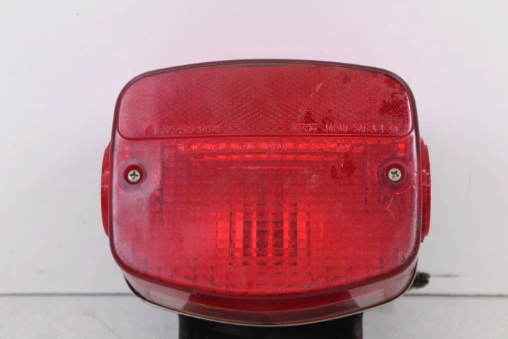 Kawasaki KZ650 SR KZ 650 1979 luz trasera/luz de freno Foto 2 de 4