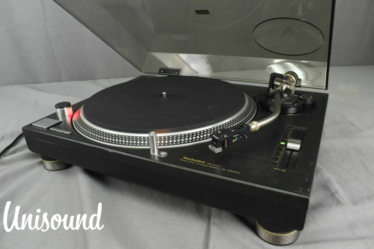 Technics SL-1200MK4 Direct Drive Turntable W/shure-M44G cartridge 