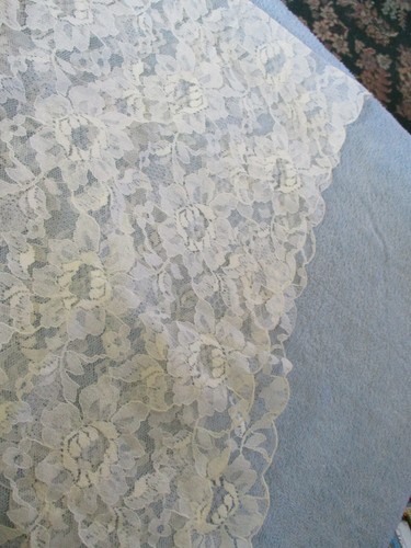 Church Head Cover Lace Mantilla Veil Scarf 42" L 22" W Vintage White Floral - Picture 7 of 10