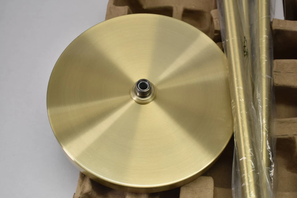 Conjunto de lámpara de pie LED de hoja Brightech ajustable acabado latón de pie Foto 2 de 4