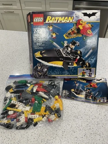 LEGO Batman: Robin's Scuba Jet: Attack of the Penguin (7885)  100% Complete