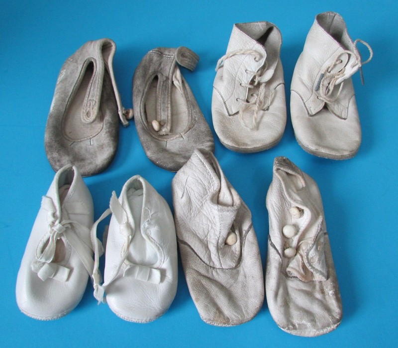 Vintage baby shoes, lot of 4 pair