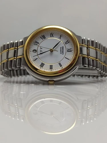 Seiko A.G.S 7M22-6830 Vintage kinetic Quarts Men's Japanes Wristwatch with Box