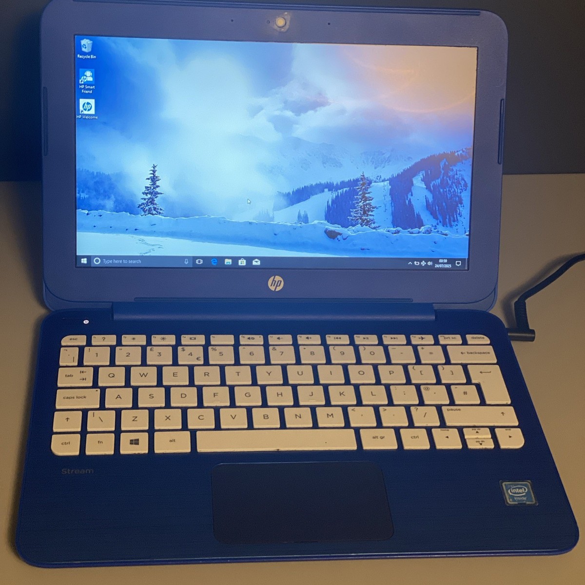 HP Stream 11-r050sa Laptop Celeron N3050 2GB 32GB Win10 Blue with  Charger
