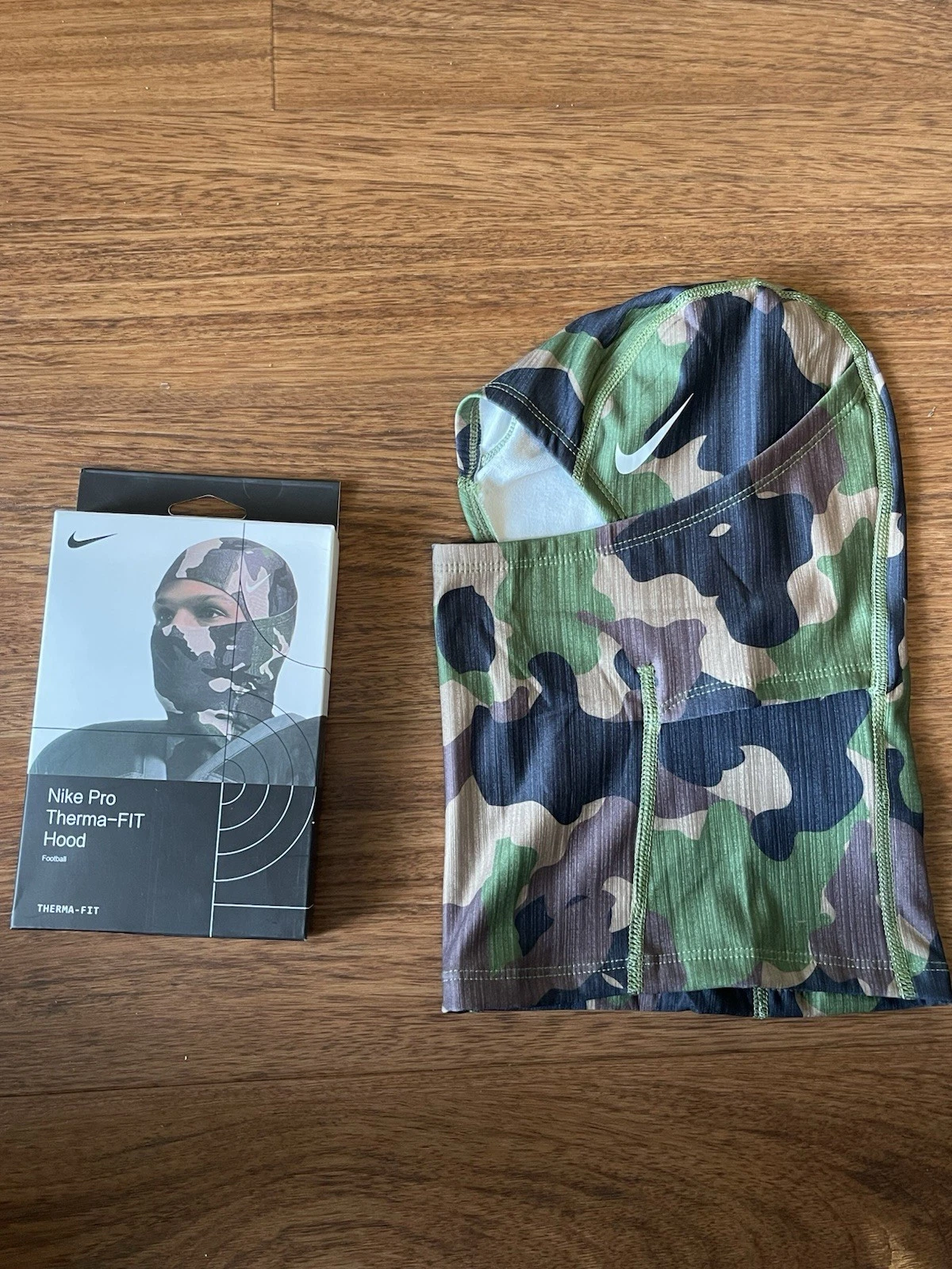 Nike Pro HyperWarm Hood Ski Mask Balaclava Green Camo
Opens in a new window or tab