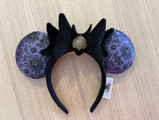 Club 33 Haunted Mansion Wallpaper Minnie Ears Disneyland Club 33 Halloween