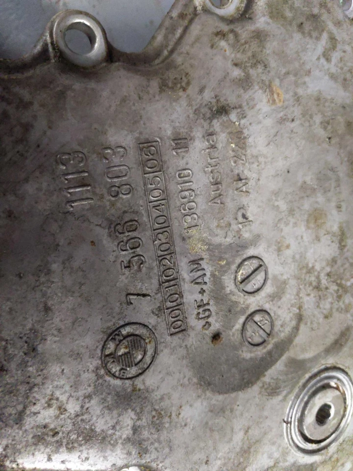 11 12 13 14 15 16 BMW X5 cárter de aceite inferior 4,4 L (doble turbo) Foto 2 de 4