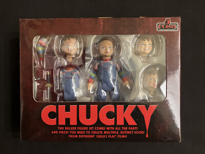Chucky Deluxe Figure Set - Child's Play - Mezco Toyz 5 Points