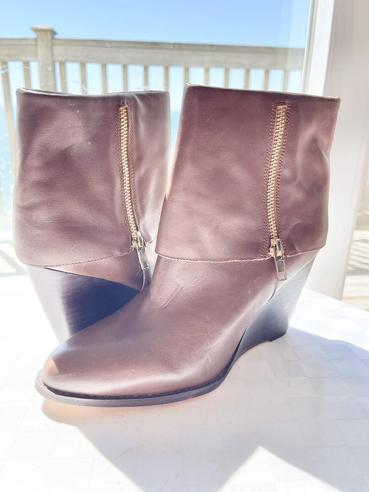 Botas de tornozelo Corso Como Scarsdale couro marrom anabela zíper duplo tamanho 8M NOVAS! - Imagem 3 de 4