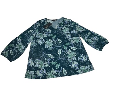 Women s Green Floral Blouse Medium NWT Blue Accents By Fred David