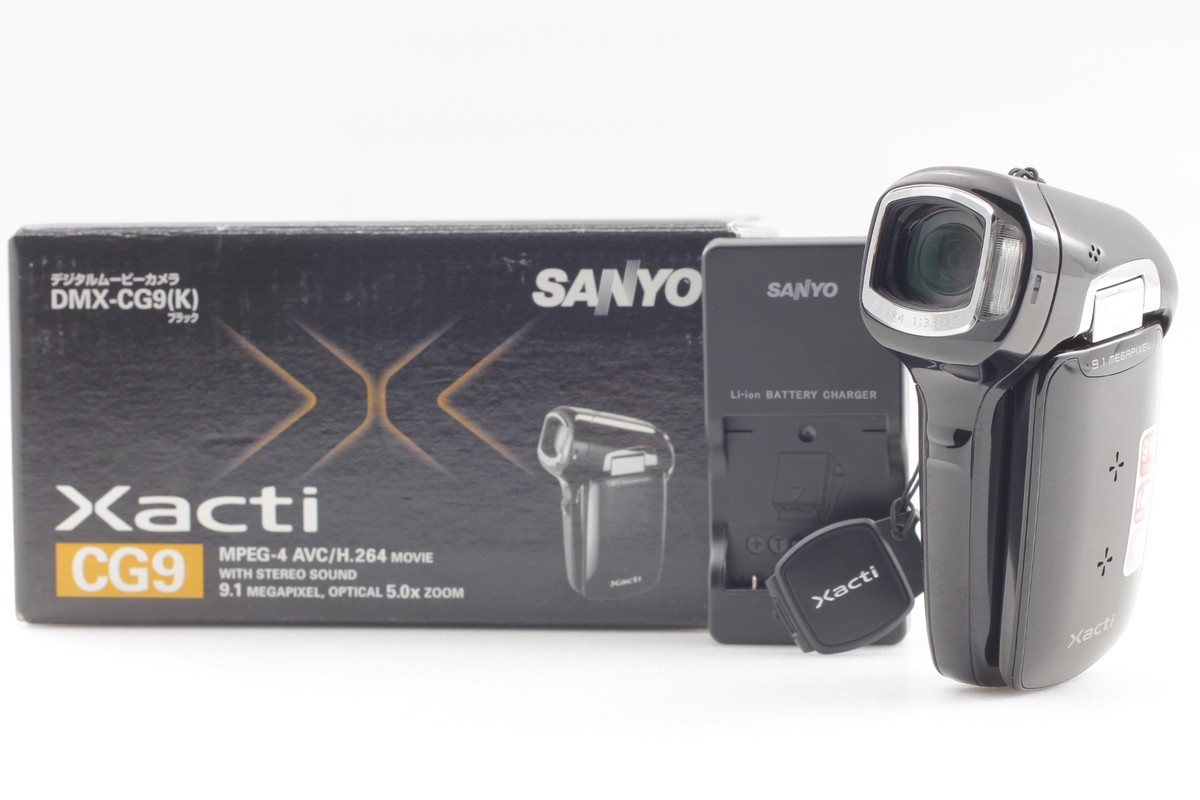 SANYO　Xacti　DMX-CG9 Sanyo Xacti DMX-CG9 K Digital Video Camera Black, 2008 Model