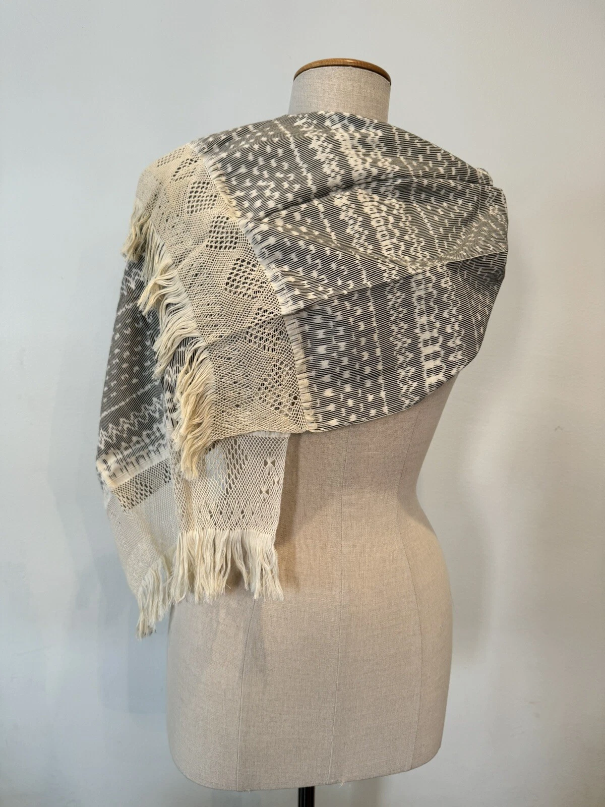 Mexican Rebozo Tenancingo Chalina Raton White Black Blanco Negro Shawl Wrap