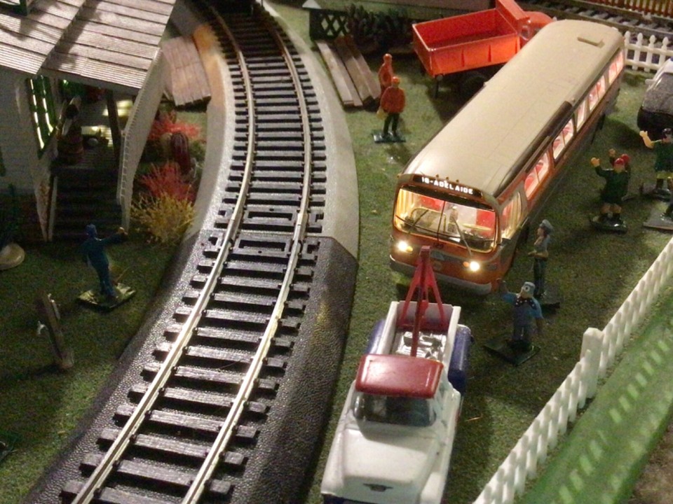 Rapido Trains (Bus) eBay