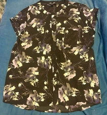 Simply Vera Wang  Black Floral Tunic Short Sleeve Blouse Sz L NWOT