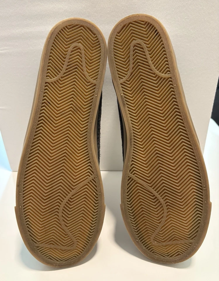 Nike SB Blazer Low GT Preto/Branco-Metálico Dourado Masculino Tamanho 10 - Imagem 4 de 4