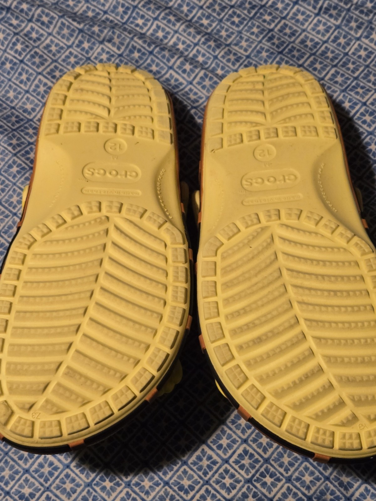 SpongeBob Crocs. - image 4