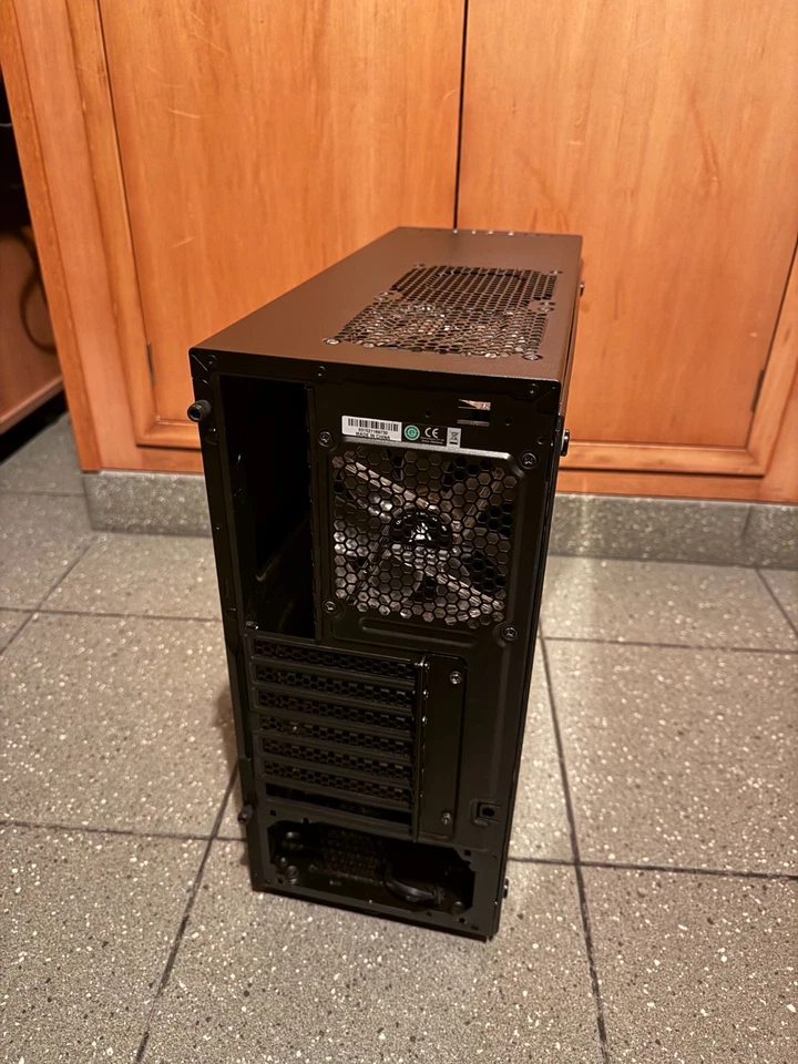 Case Corsair SPEC-05 Carbide series Mid-Tower Gaming Nero Laterale Plexiglass - Immagine 4 di 4