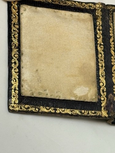 Antique Miniature Military Sweetheart Pocket Gold Frame Tintype Photograph Case - Picture 4 of 14