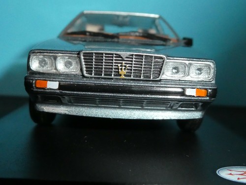 Maserati BiTurbo in met.Grau mit schwarzem Innenraum 1982 Neu Whitebox Modell 1:43 - Bild 3 von 6