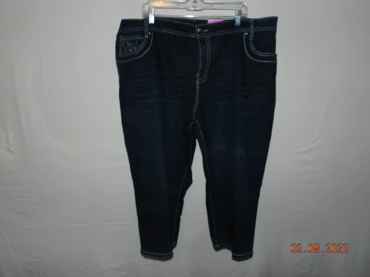 Womens Capri Pants sz 24 Lane Bryant dark wash denim
