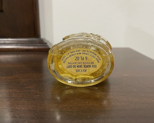 Vintage Avon Sea Horse Skin-So-Soft Bath Oil Decanter 6 Fl Oz Bottle - 80% - Picture 6 of 6