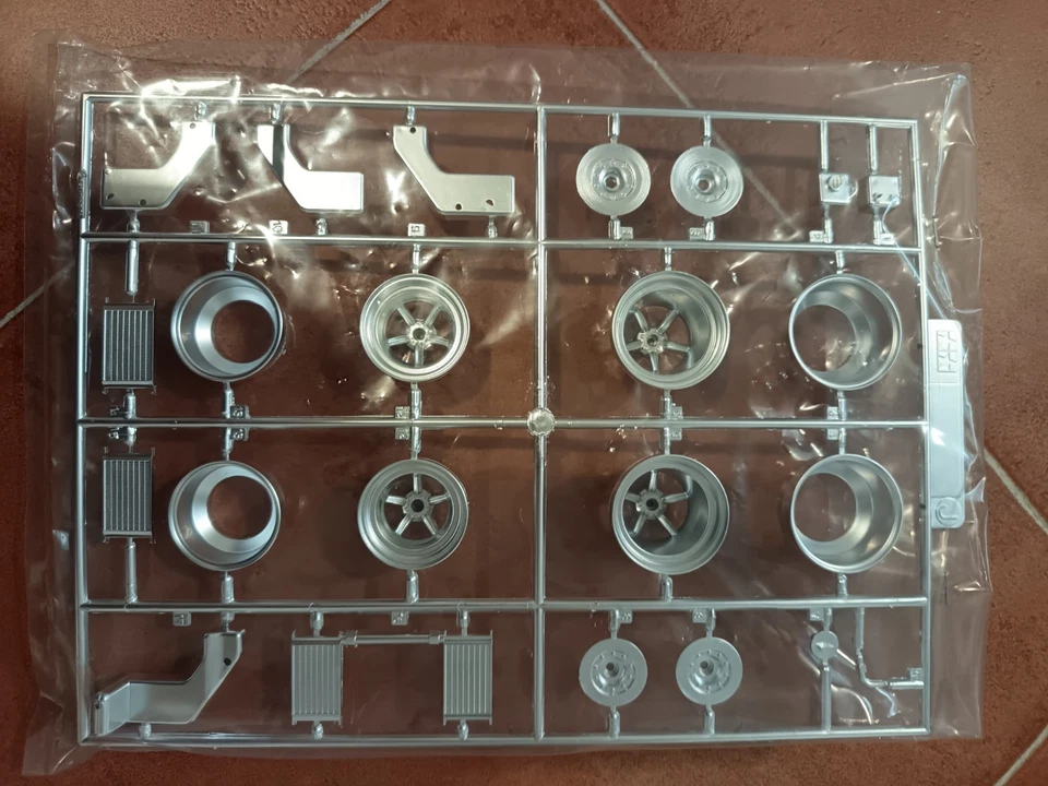 Ferrari 312B - Tamiya 1/12 - Immagine 3 di 4