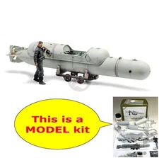 Model Victoria 1/35 Siluro San Bartolomeo (SSB) WWII w/Frogman and Paint 40114