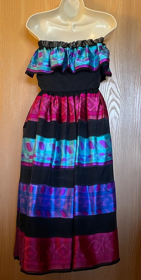 Vestido Vintage Albert Nipon by Night Talla 10 Sin Tirantes Negro/Multi Seda Volantes Foto 2 de 4