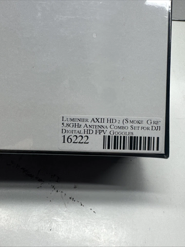 Lumenier AXII HD 2 Patch Visor 5.8GHz 8.4dBi with Stubby LHCP Combo Set - Image 4 of 4