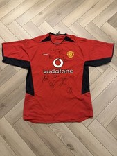 Man Utd Signed home Shirt 2002