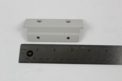 Instrument panel mounting clamp 