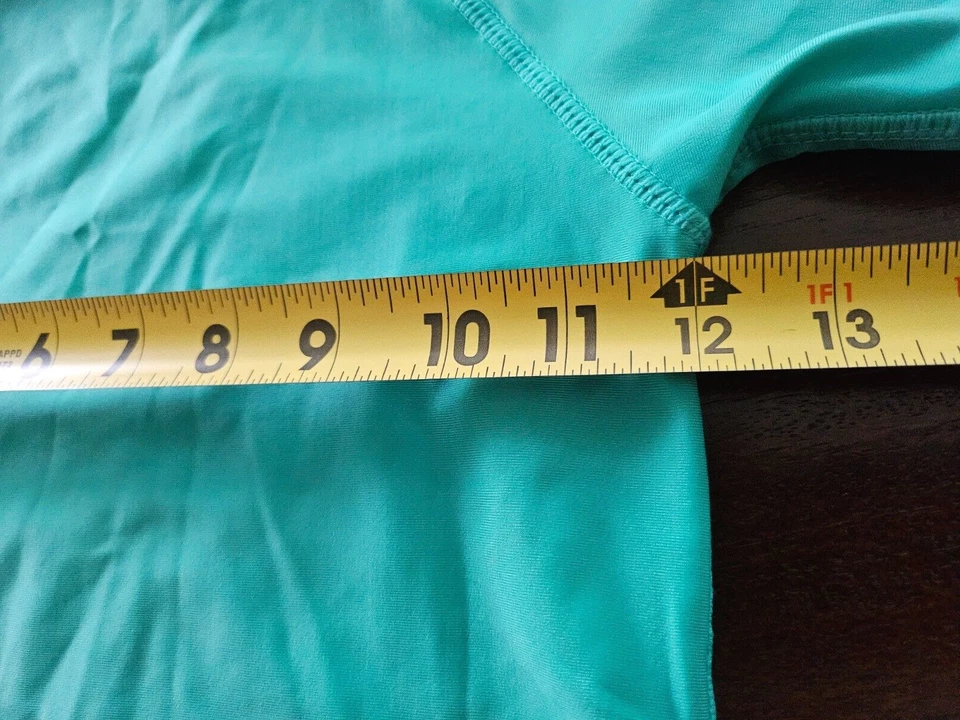 Camisa UV SKINZ verde manga corta UV protección contra erupciones talla 7 Foto 4 de 4